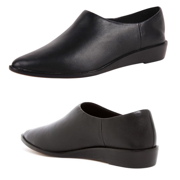 Kelsi Dagger Brooklyn Women/'s Arianna Pointed Toe Low Wedge Flat Black Loafers